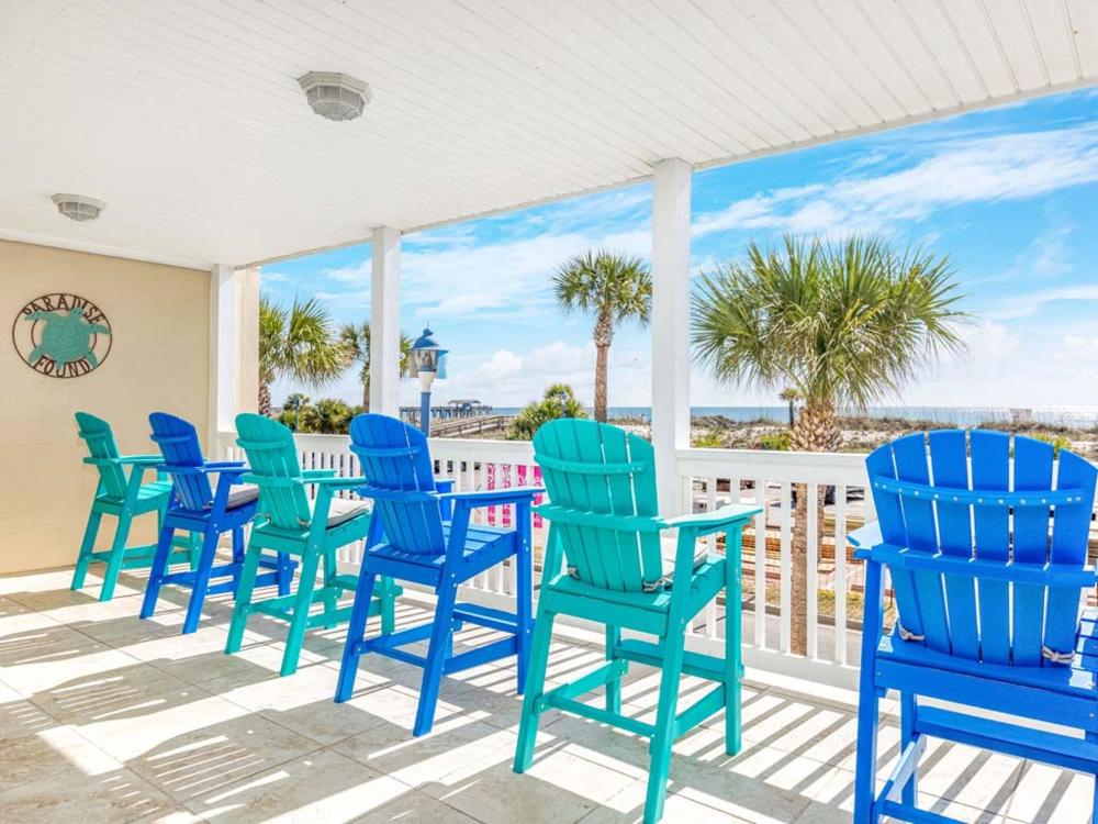 Three-Bedroom Apartment with Ocean View interior